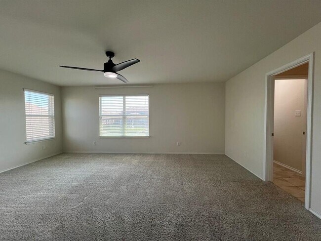 Building Photo - 309 Kaden Prince Dr