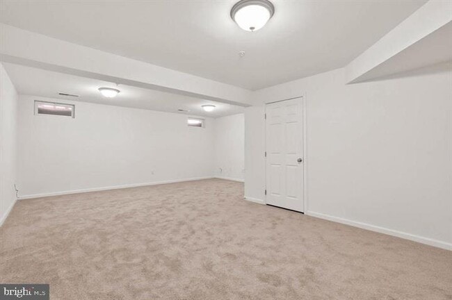 Building Photo - 6625 Latrobe Falls