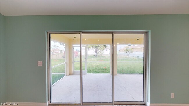 Building Photo - 621 NW 7th Pl