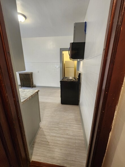 Entering kitchen - 2107 N 51st St