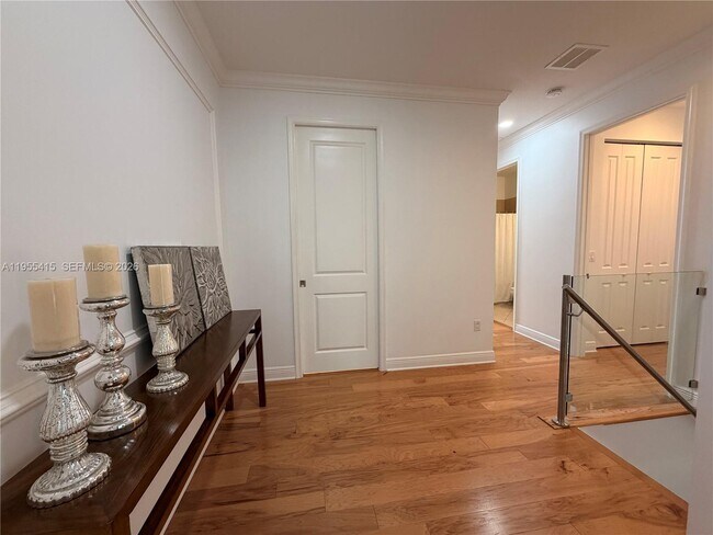 Building Photo - 12450 NW 32nd Manor