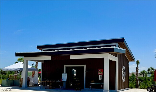 Building Photo - 17390 Alderwood Ln