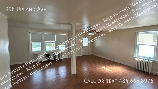 Building Photo - 998 Upland Ave