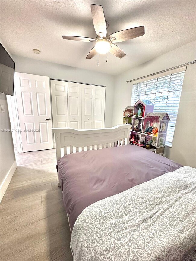 Building Photo - 3501 SW 142nd Ave