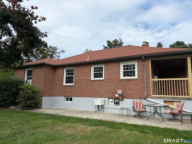Building Photo - 30 Apter Dr