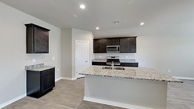 Building Photo - 4304 Colt Dr