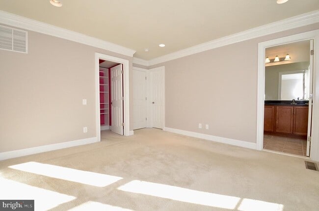 Building Photo - 3053 Waterloo Ln