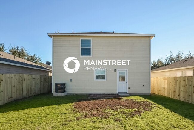 Building Photo - 3 Bedroom Pet-Friendly Home in San Antonio, TX with Main Street Renewal