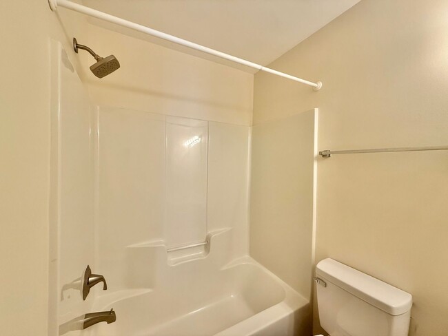 Building Photo - 5209 Echo Ridge Rd