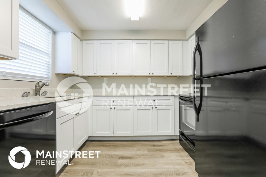 Building Photo - 60 Harwich Cir