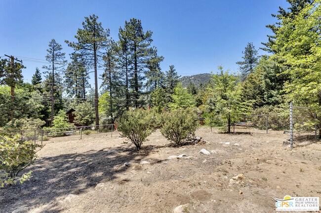 Building Photo - 25465 Seneca Dr