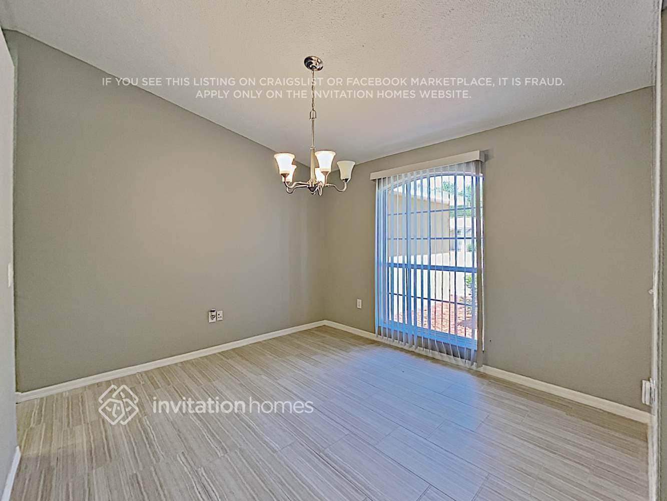 Building Photo - 831 Summer Glen Dr