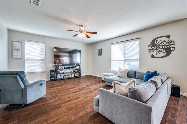 Building Photo - 1800 Ridge Creek Ln