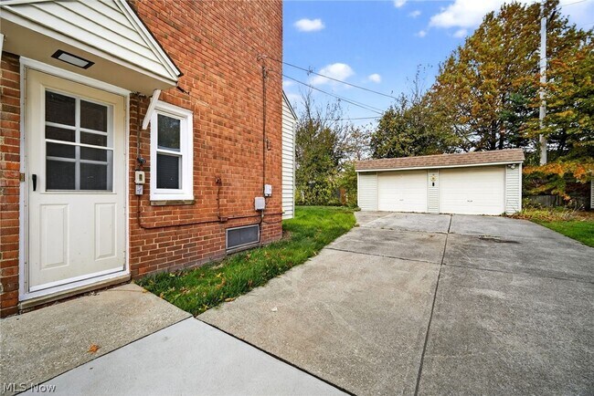 Building Photo - 3789 Colony Rd