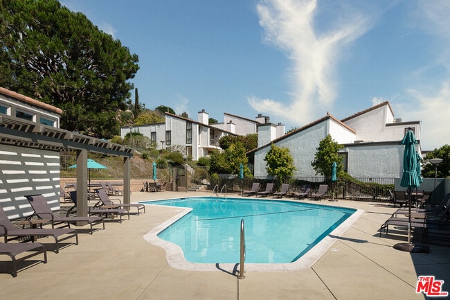 Building Photo - 17109 Palisades Cir