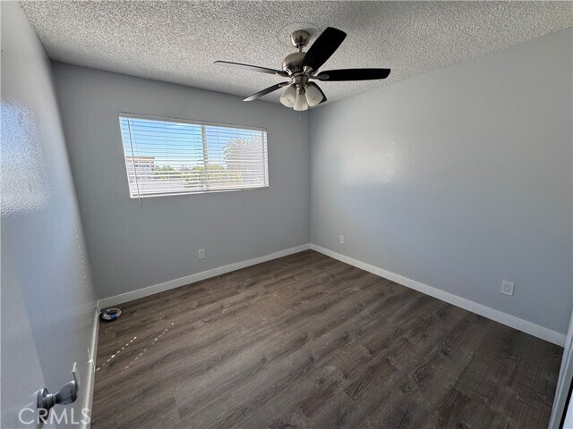 Building Photo - 579 W 14th St