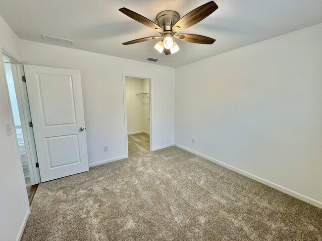 Building Photo - Be the First to Live in This Beautiful 5 B...