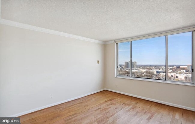 Building Photo - 11801 Rockville Pike