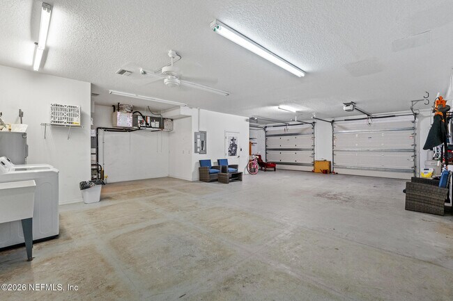 Building Photo - 1708 Castile St