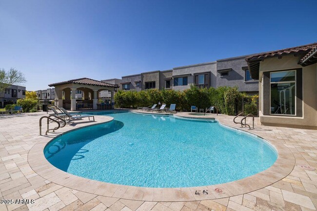 Building Photo - 7347 E Vista Bonita Dr