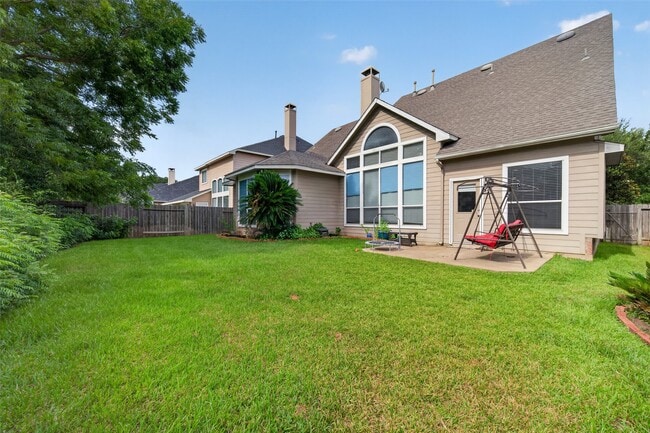 Building Photo - 214 Kentwood Ridge Ct