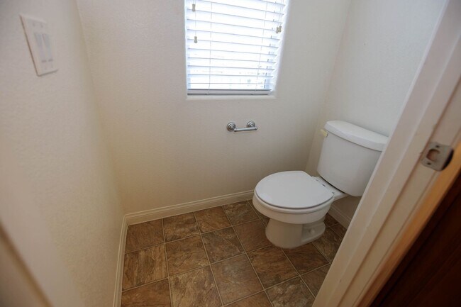 Building Photo - 177 Cloud Cover Ave