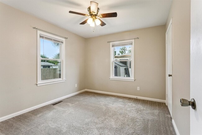 Building Photo - Charming brick rancher with modern kitchen...