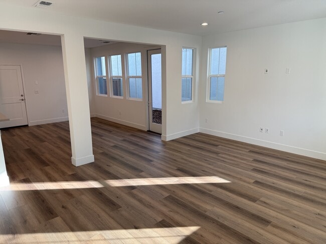 Building Photo - 2928 Liscum St