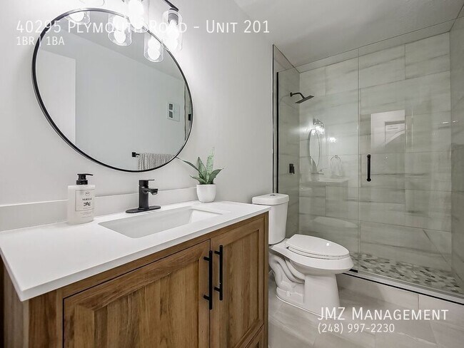 Building Photo - 40295 Plymouth Rd