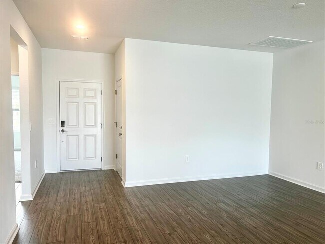 Building Photo - 4611 SW 83rd Lp