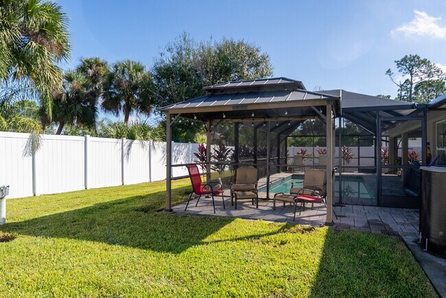 Building Photo - Move in with Zero Deposit! Turnkey Furnish...