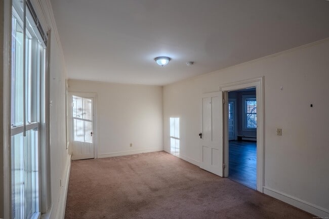 Building Photo - 128 Millville Ave