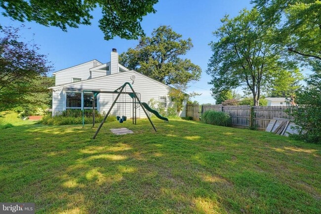 Building Photo - 16818 Briardale Rd