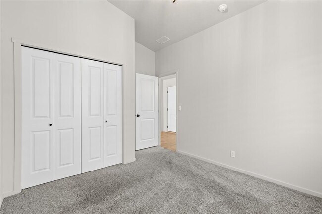 Building Photo - 10201 N Belgrave Lp