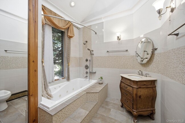 Building Photo - 1 Bridle Path Dr