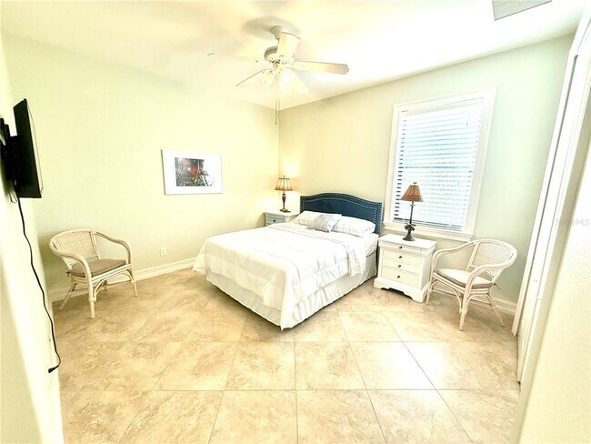 Building Photo - 2736 Magdalina Dr