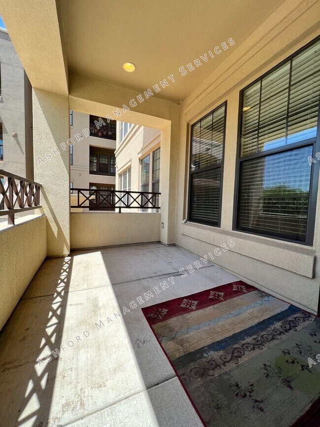 Building Photo - Scottsdale Luxury 2 Bed Condo with Mountain Views - Gated Artesia - Utilities Included