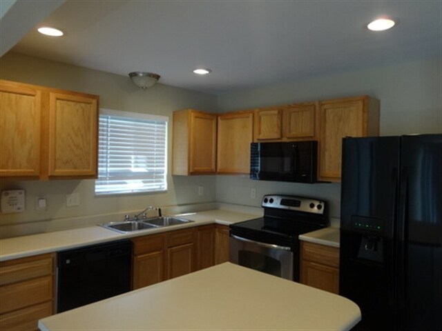 Building Photo - 3938 Winding Path Dr