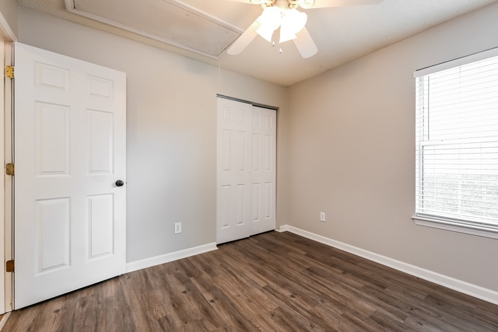 Building Photo - 313 Hampton Ridge Dr