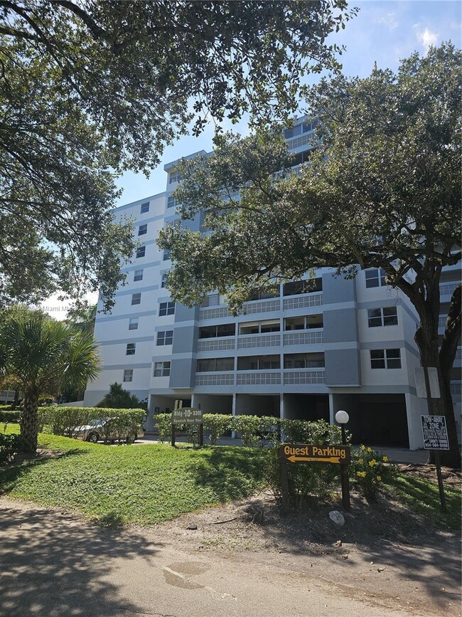 Building Photo - 3301 Spanish Moss Terrace