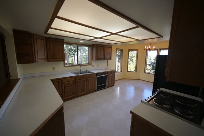 Building Photo - 2+ bed 2 bath condo in Sunland, Sequim