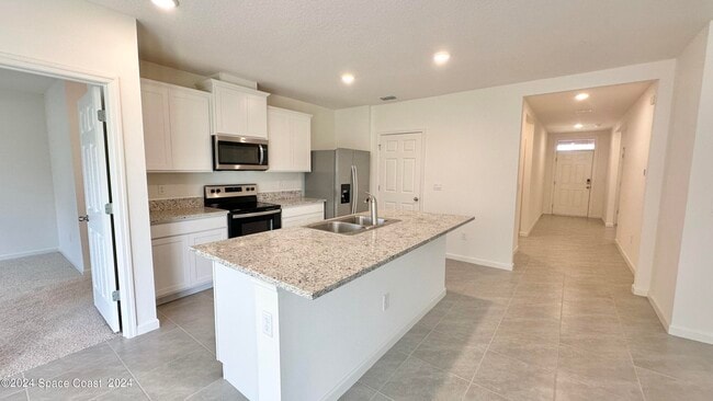 Building Photo - 6495 Topaz Dr