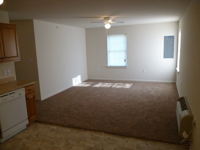 Building Photo - 1419 Doron Dr