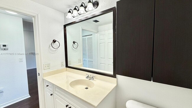 Building Photo - 2728 Anzio Ct
