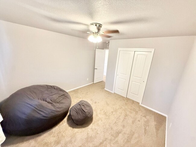 Building Photo - Like New home on Sweetwater for rent!