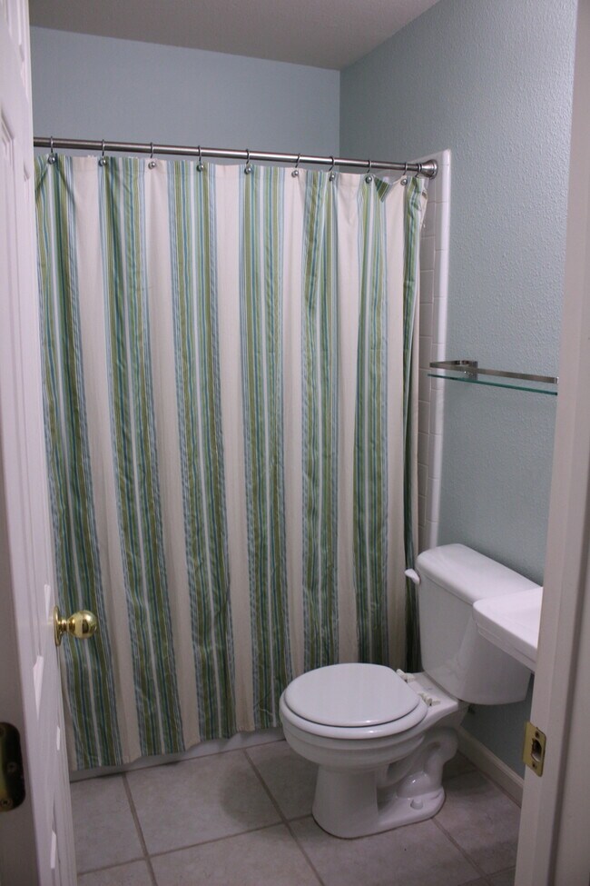 Building Photo - Open Floor Plan - Minutes to the Austin Ai...