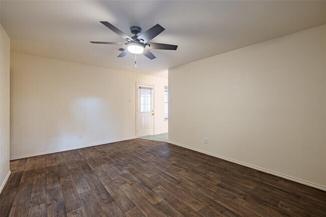 Building Photo - 9848 Weir Lp Cir