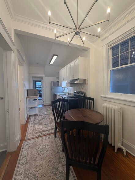 Kitchen - 2808 Floyd Ave