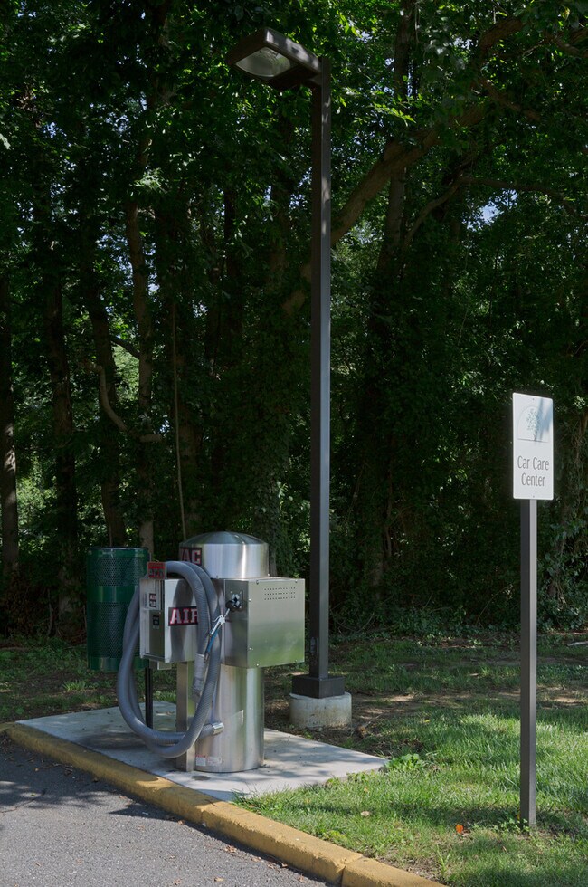 Building Photo - 1st Floor: Enjoy effortless step-free access and ground-level living, with a main bathroom and a ...