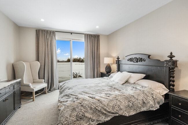 Building Photo - 45 Duckhorn Ln